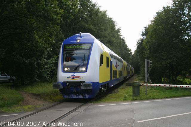 EVB-Ersatzzug am Bahnbergang B73