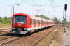Züge 4111 und 4106 verlassen Stade, Gleis 1, Richtung Neugraben
